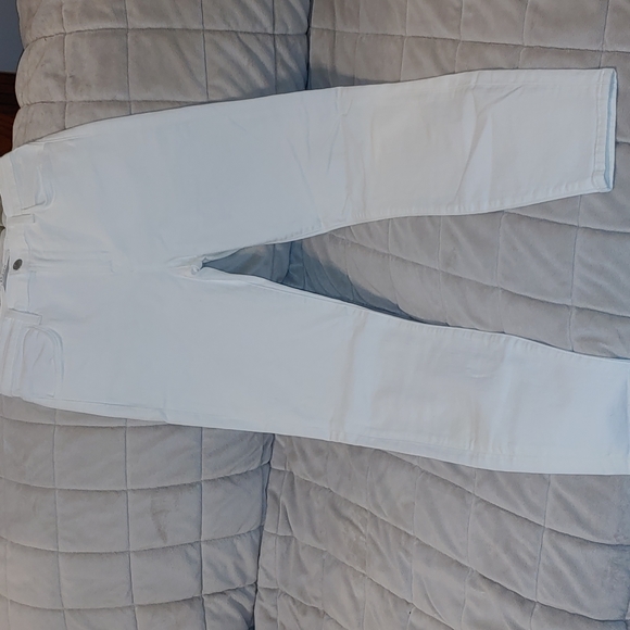 Pair of J Brand White Stretch "Alana" High Rise Ankle Jegging Size 27 - Picture 6 of 12